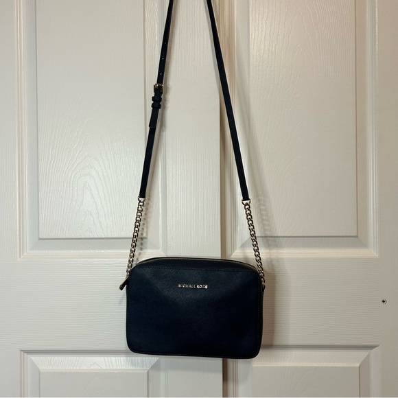 Michael Kors Jet Set Large Zip Chain Crossbody Bag - Picture 2 of 8